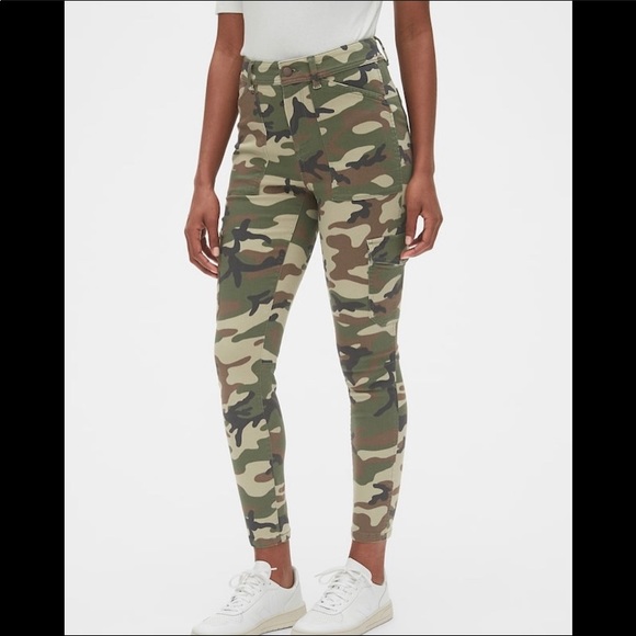 GAP Pants - High Rise Skinny Cargo Pants